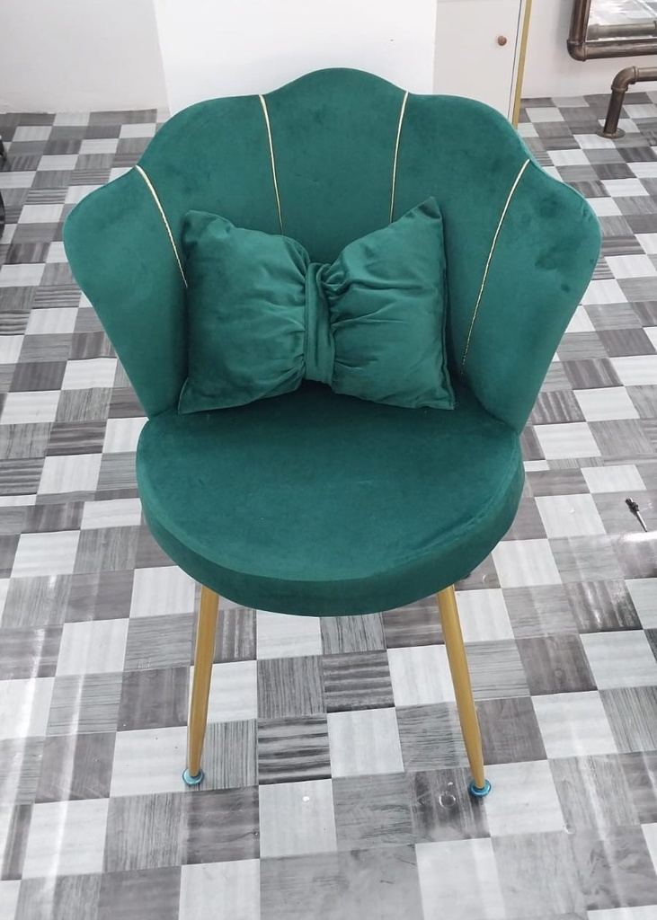 Shell Velvet Chair with Gold Trim & Pillow | Green