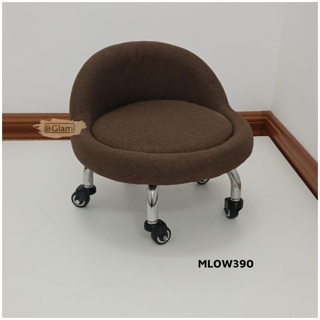 Low profile stool on wheels with back support | 31cm | Brown