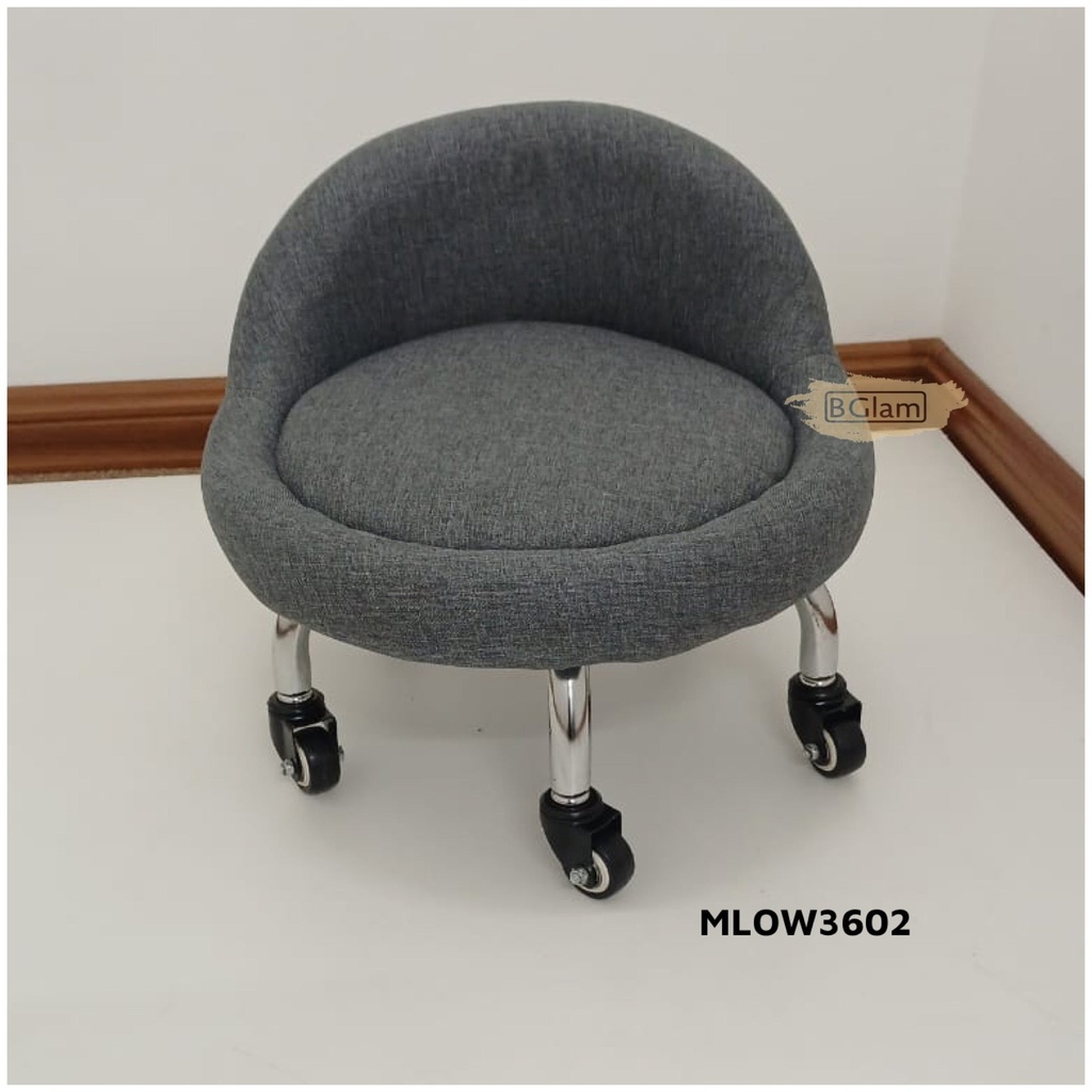 Low profile stool on wheels with back support | 31cm | Grey